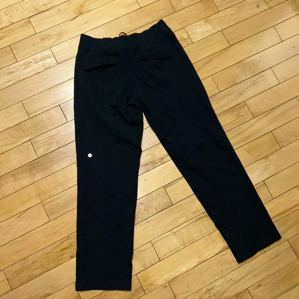 Lululemon large sweatpants - Picture 3 of 12
